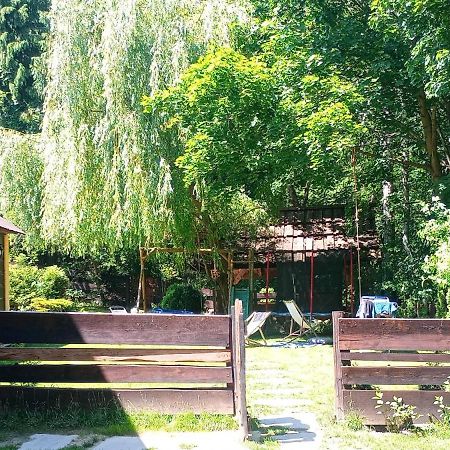 Hotel Rzeczne Zacisze Ustrzyki Dolne Exterior foto
